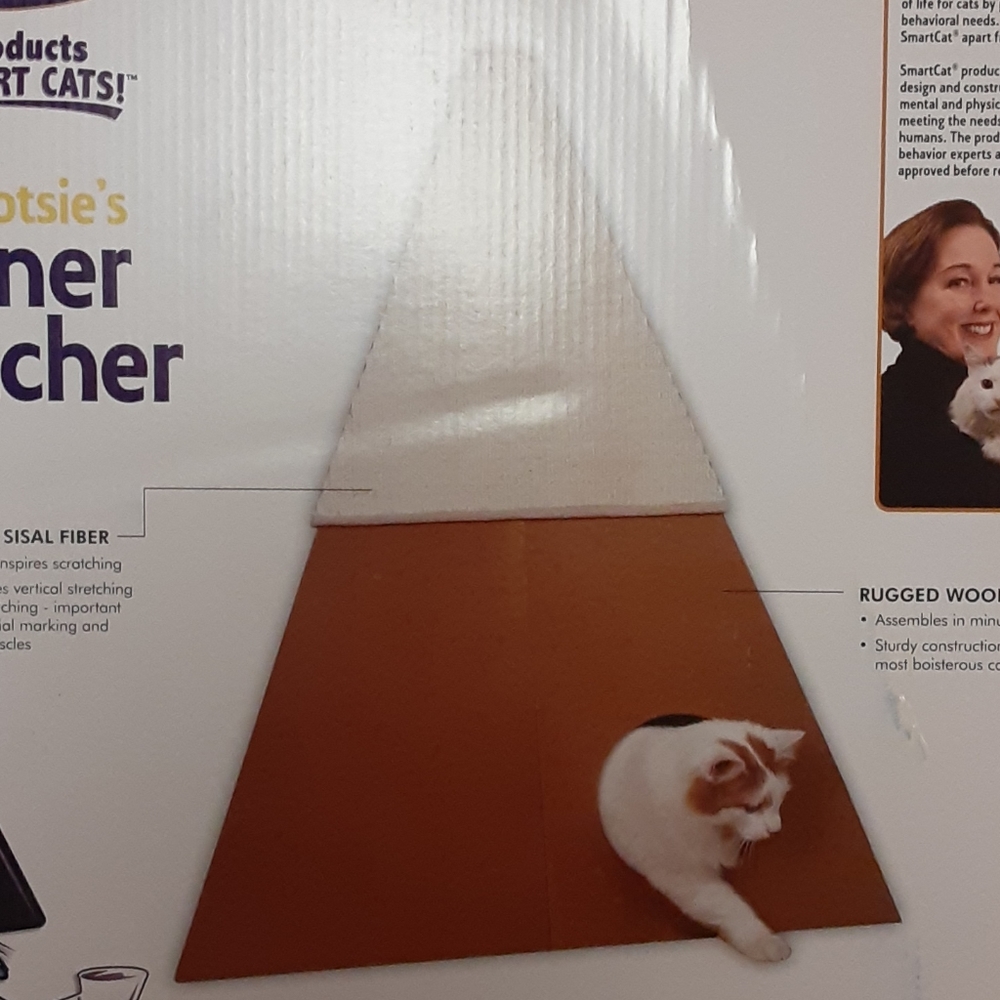 Pioneer Pet Bootsie's Corner Scratcher (New) - Picture 2 of 8